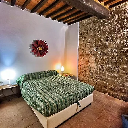 Casa In Castello Medioevale Appartamento Montemerano